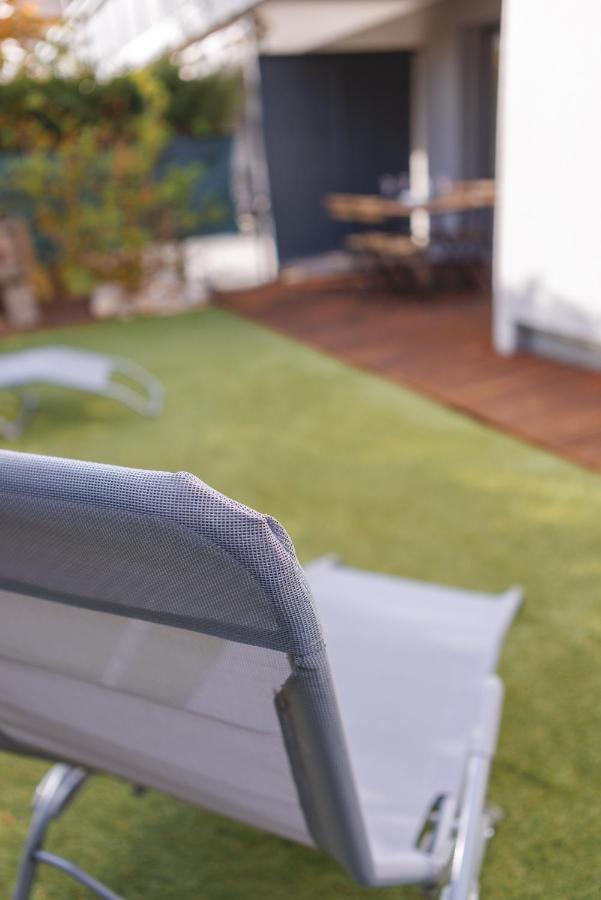 Superbe Appartement Terrasse Rdc - New Location Бур-ен-Брес Екстериор снимка