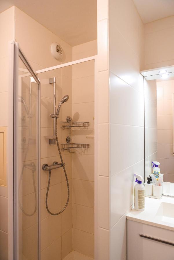 Superbe Appartement Terrasse Rdc - New Location Бур-ен-Брес Екстериор снимка