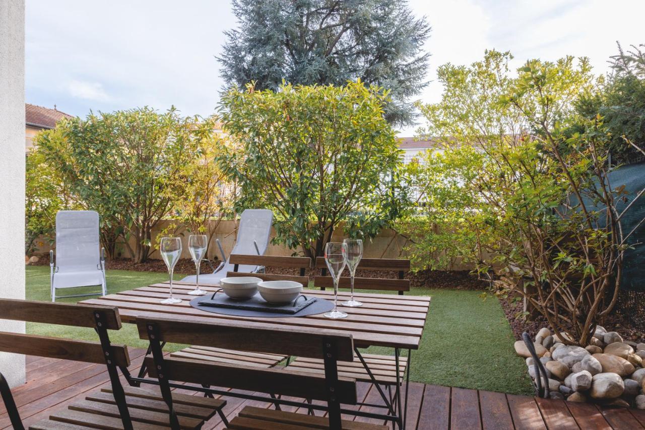 Superbe Appartement Terrasse Rdc - New Location Бур-ен-Брес Екстериор снимка